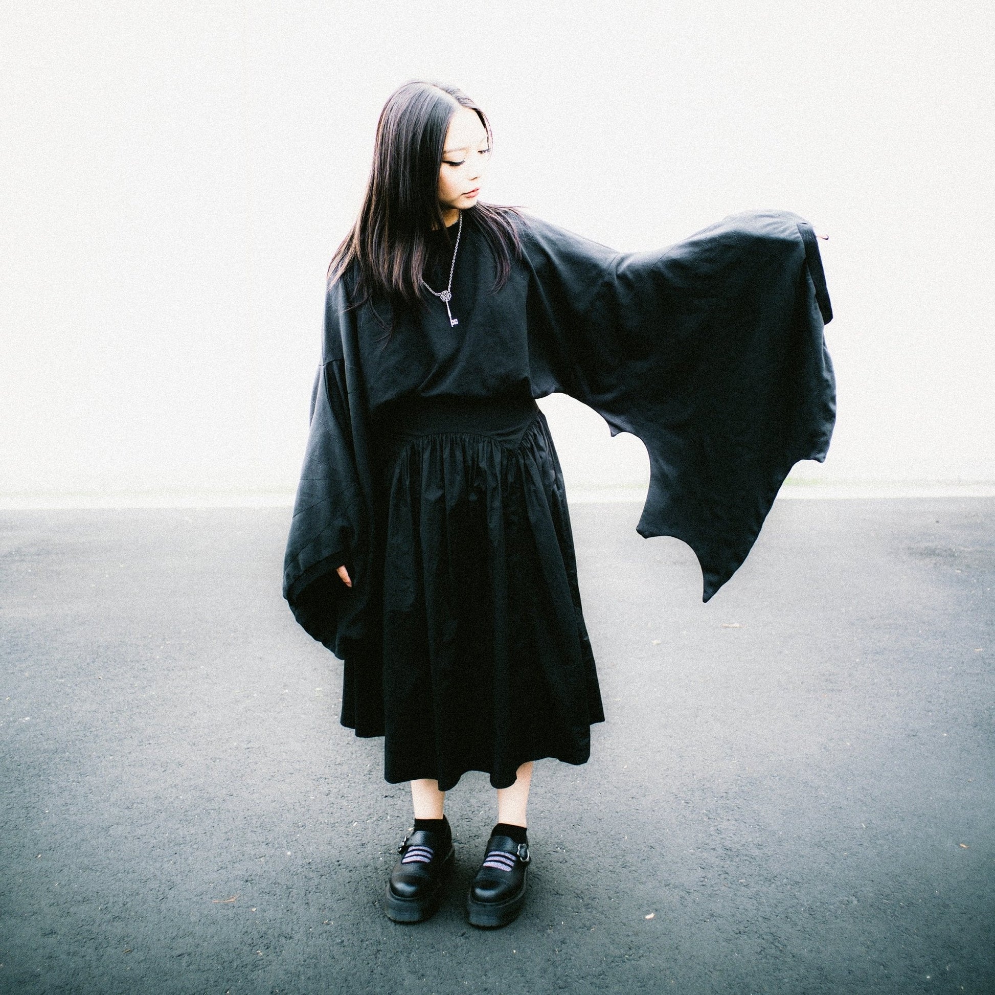 BAT WING LONGSLEEVE - angeltype