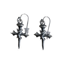 [LANGE] CHAOS CROSS EARRINGS