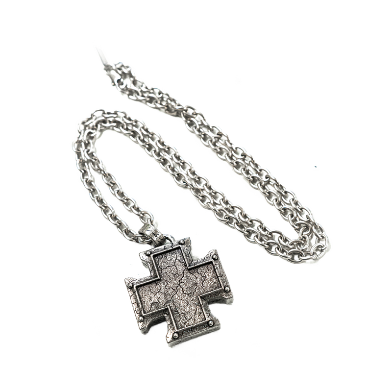 BASTION NECKLACE