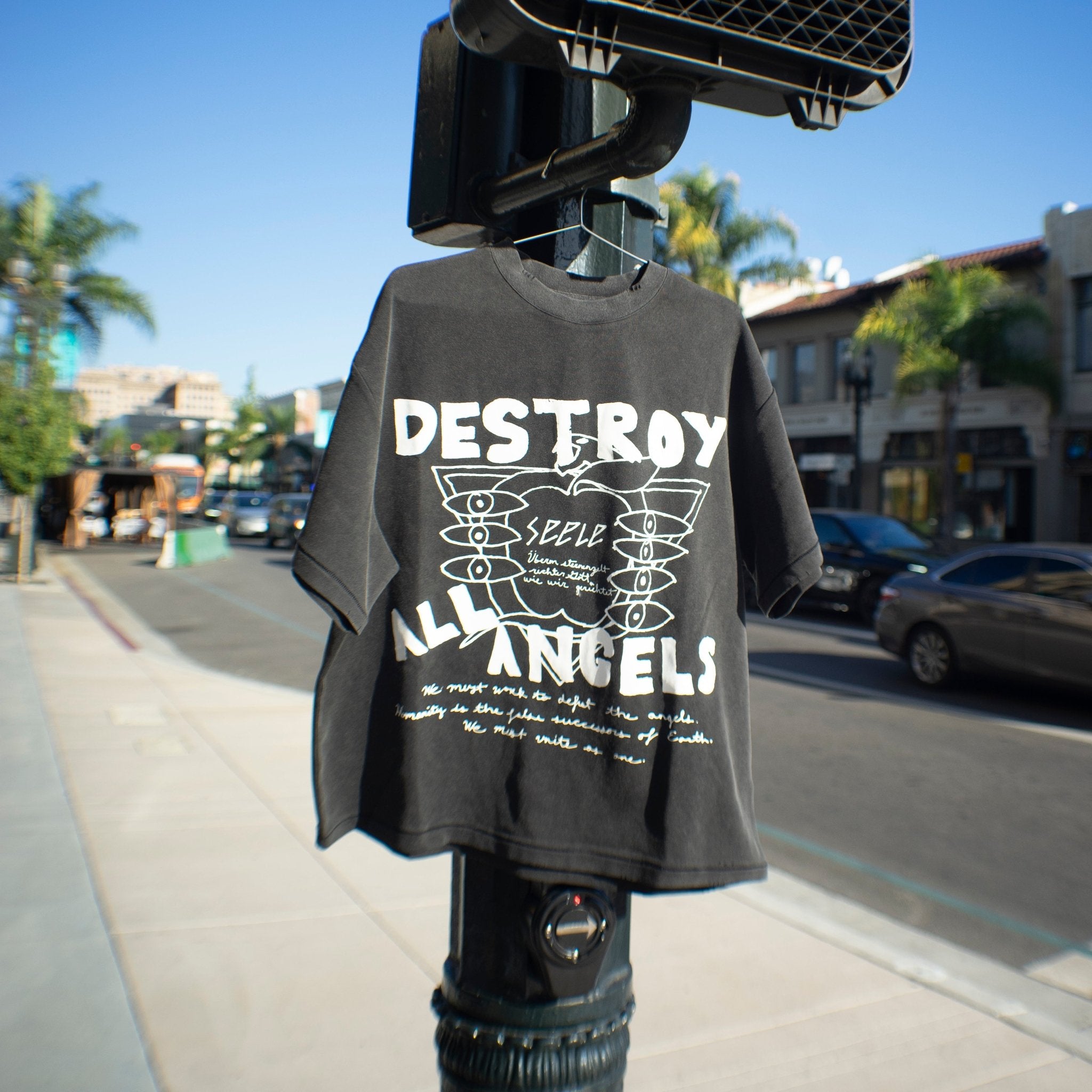 DESTROY ALL ANGELS TEE - angeltype